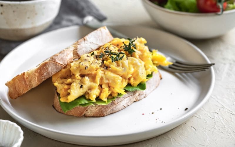 Mediterranean Herb Scramble Recipe